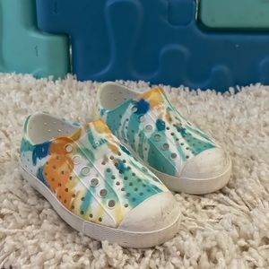 Native toddler boy sandals size 7